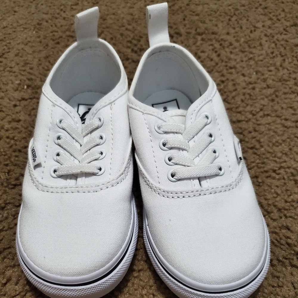 White toddler Vans
